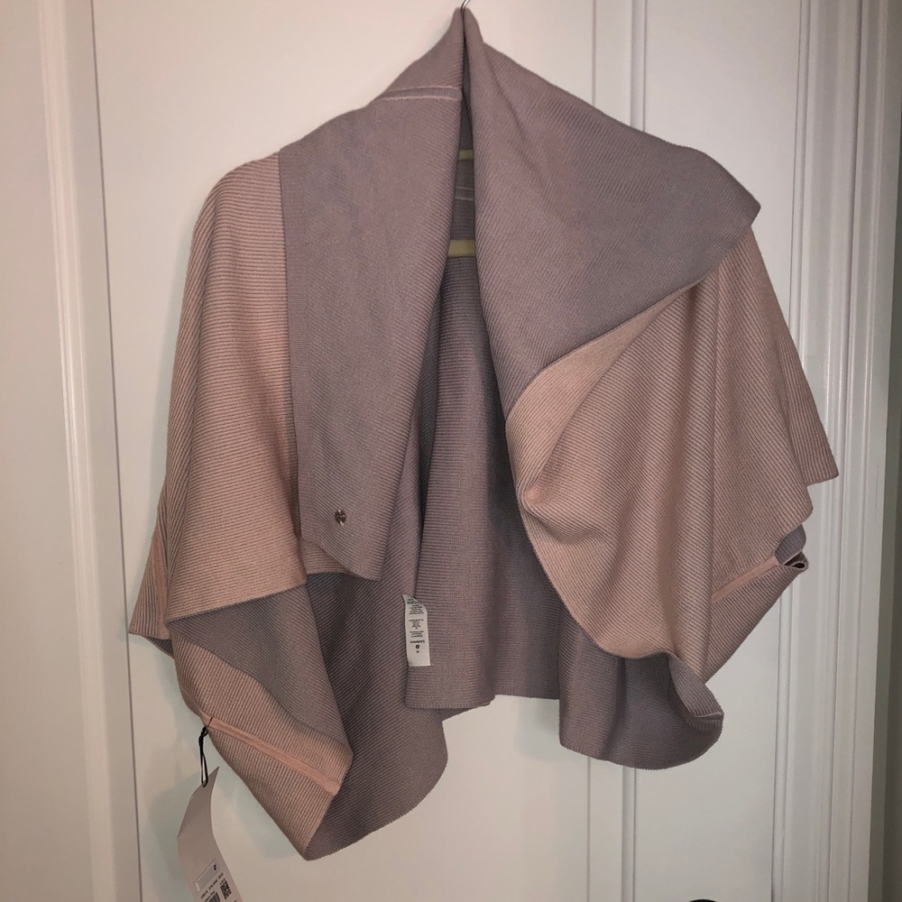 Lululemon Reversible wrap  like new